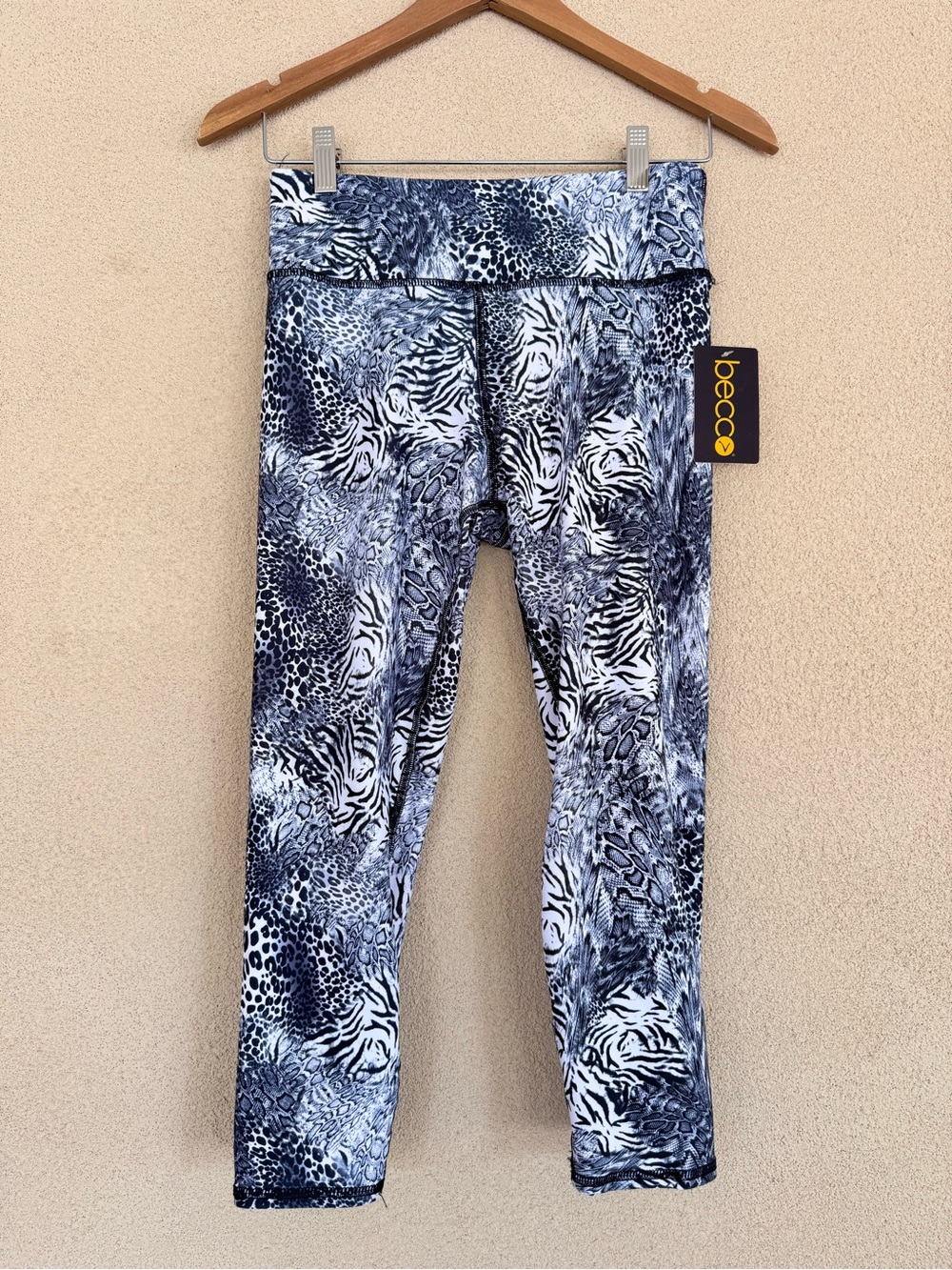 Becco Los Angeles Blk/Wht Animal Print Stretch Leggings Athletic Yoga Size L
